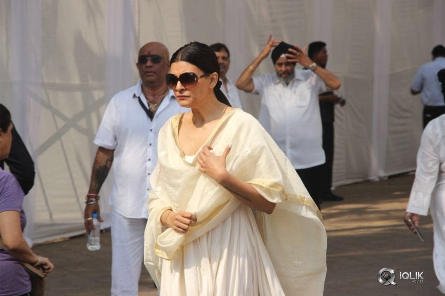 Celebs-Condolence-To-Sridevi-At-Mumbai